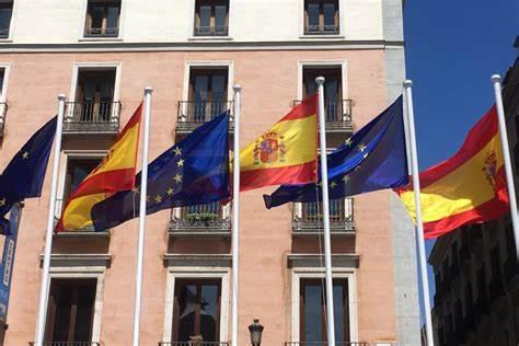 Bandera de España y de la Unión Europea