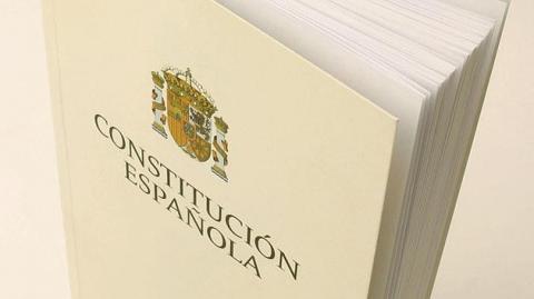 imagen de la constitución española